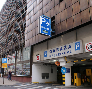 garaža masarikova